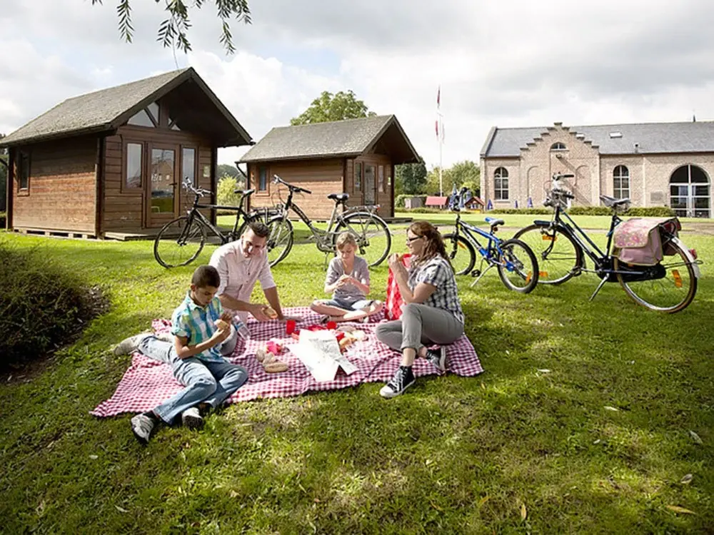 bruges-for-kids-family-cycling-belgian-coast